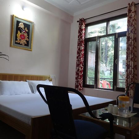 Hotel Kumar Residency Дармсала Екстер'єр фото
