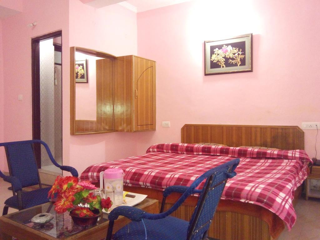 Hotel Kumar Residency Дармсала Екстер'єр фото