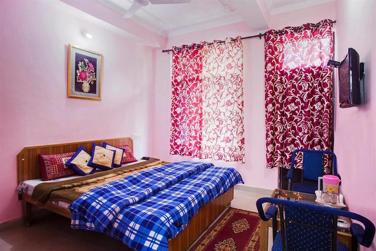 Hotel Kumar Residency Дармсала Екстер'єр фото