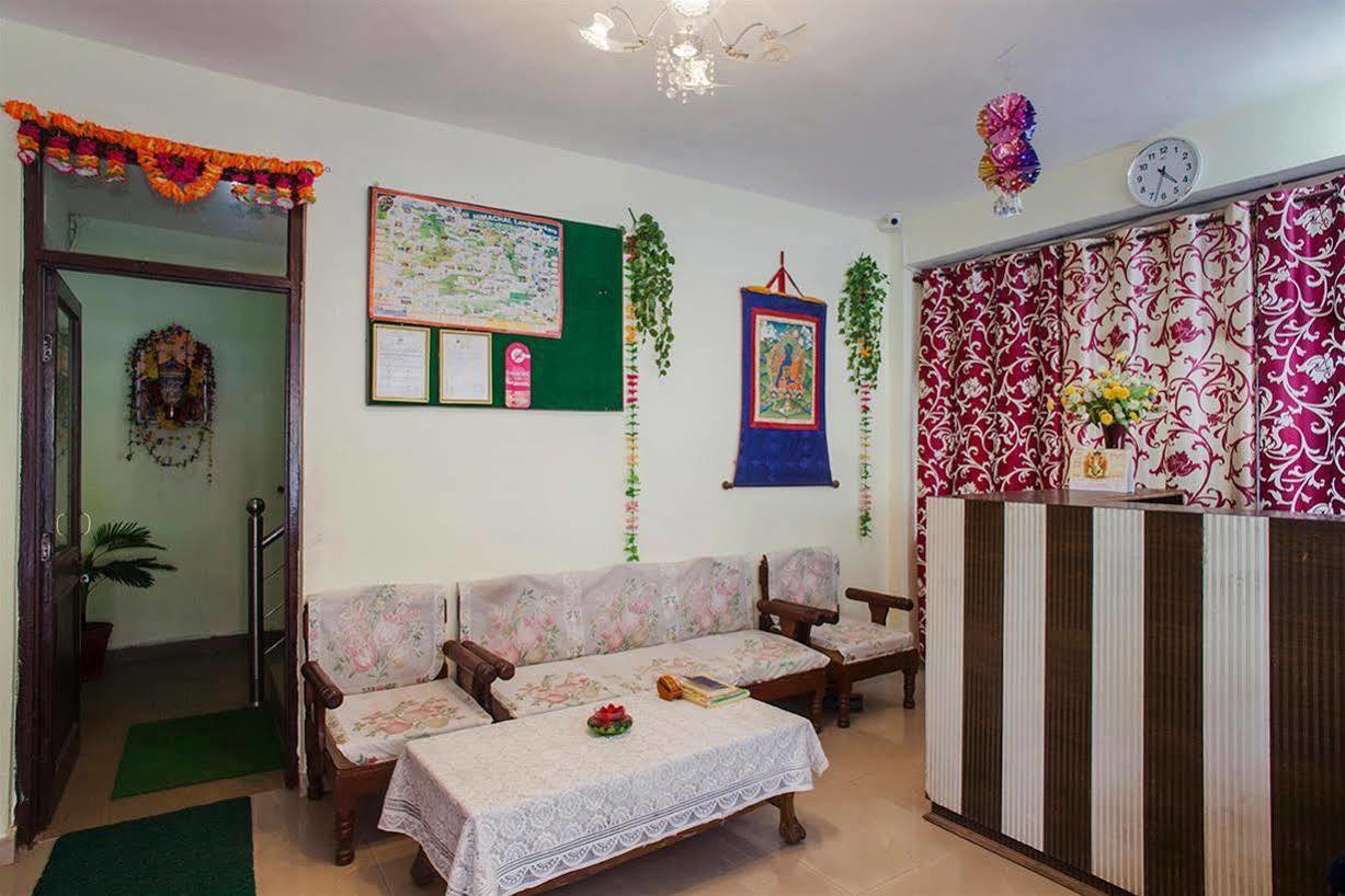 Hotel Kumar Residency Дармсала Екстер'єр фото